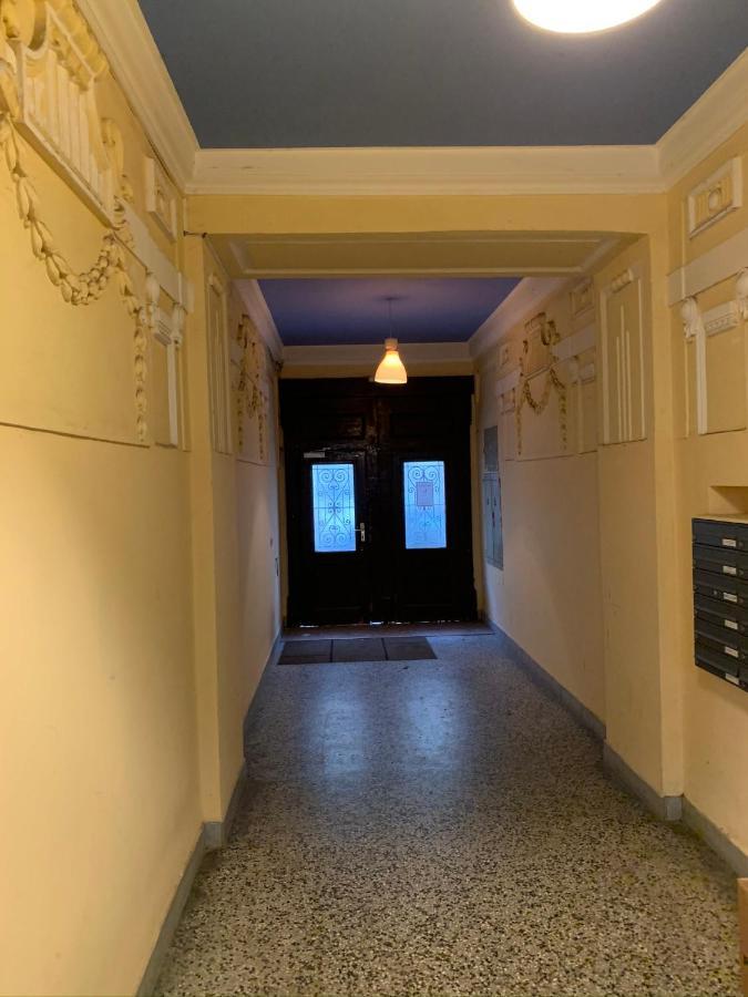 And Cosy Wien